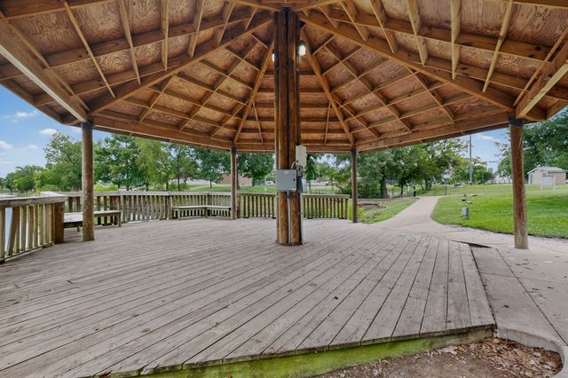 304 E County Line Road, Royse City, TX 75189