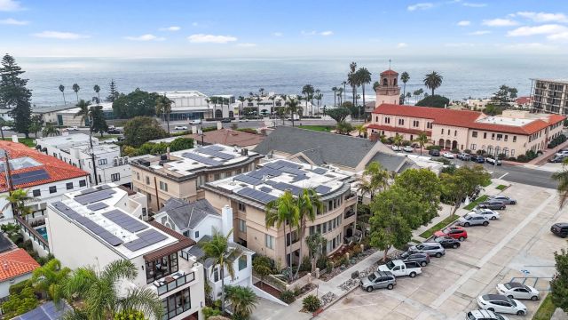 7752 Eads Ave, La Jolla, CA 92037