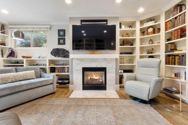 7752 Eads Ave, La Jolla, CA 92037