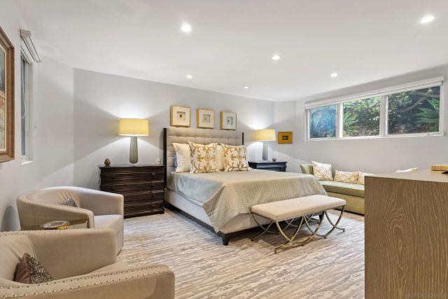 7752 Eads Ave, La Jolla, CA 92037