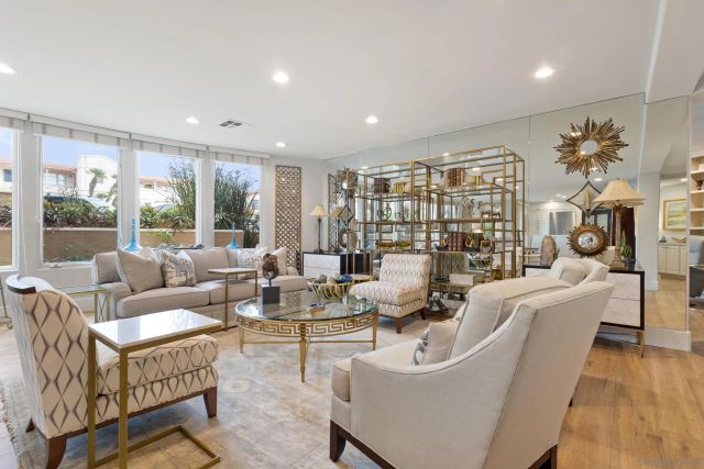 7752 Eads Ave, La Jolla, CA 92037