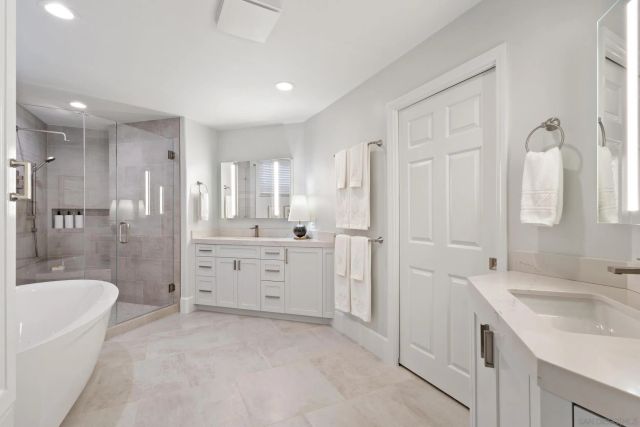 7752 Eads Ave, La Jolla, CA 92037