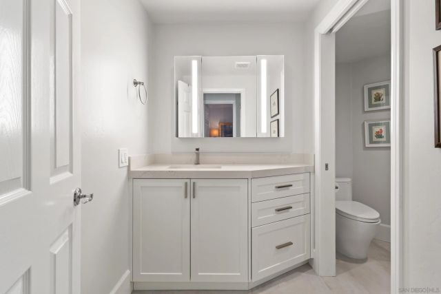 7752 Eads Ave, La Jolla, CA 92037