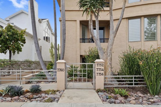 7752 Eads Ave, La Jolla, CA 92037