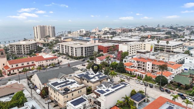 7752 Eads Ave, La Jolla, CA 92037