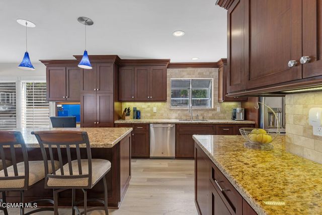 260 Greenmeadow Drive, Thousand Oaks, CA 91320