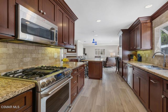 260 Greenmeadow Drive, Thousand Oaks, CA 91320