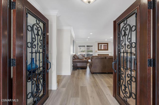 260 Greenmeadow Drive, Thousand Oaks, CA 91320