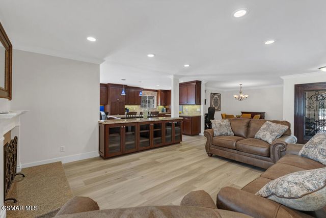 260 Greenmeadow Drive, Thousand Oaks, CA 91320