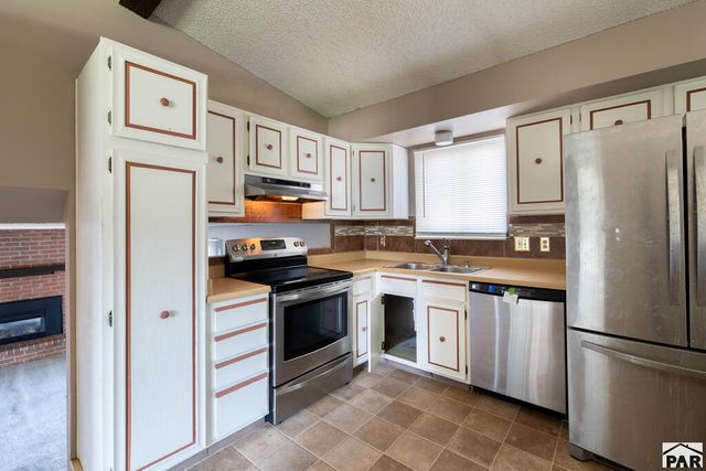 37 Belvista Court, Pueblo, CO 81001