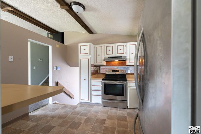 37 Belvista Court, Pueblo, CO 81001