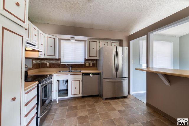 37 Belvista Court, Pueblo, CO 81001