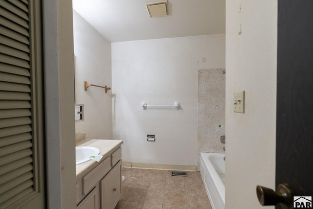 37 Belvista Court, Pueblo, CO 81001