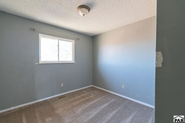 37 Belvista Court, Pueblo, CO 81001