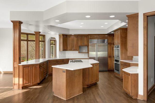 2437 Sunset Court, Little Canada, MN 55117