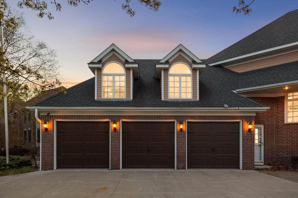 2437 Sunset Court, Little Canada, MN 55117 — photo 4