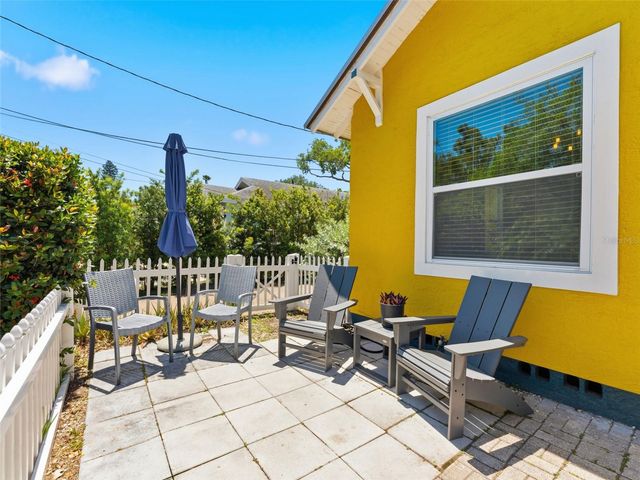 2005 3RD STREET S, St Petersburg, FL 33705