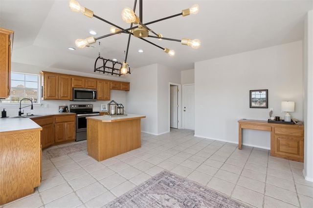 127 Steven Drive, Shawnee, OK 74804