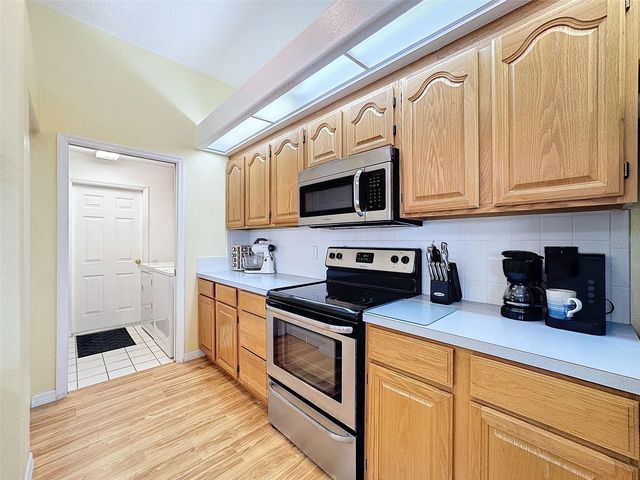 8530 CORAL CREEK LOOP, Hudson, FL 34667