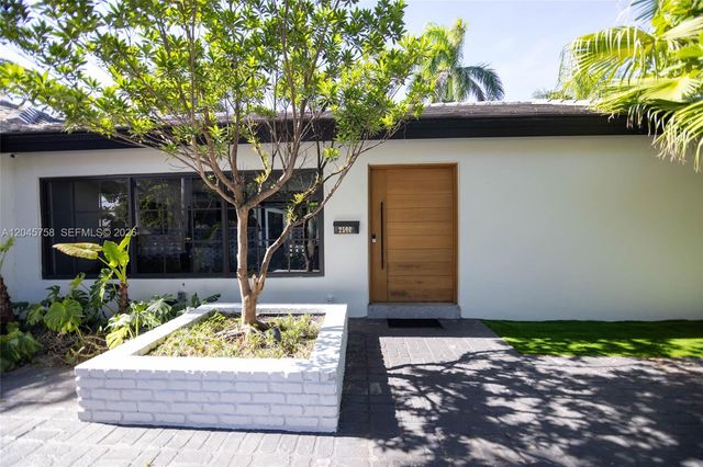 2500 Bayview Drive, Fort Lauderdale, FL 33305