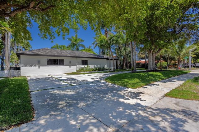 2500 Bayview Drive, Fort Lauderdale, FL 33305