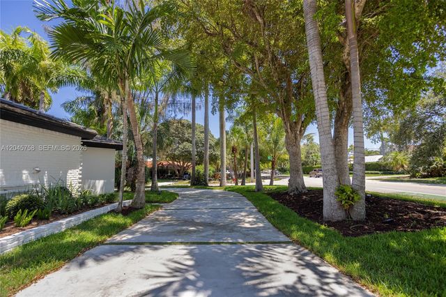 2500 Bayview Drive, Fort Lauderdale, FL 33305
