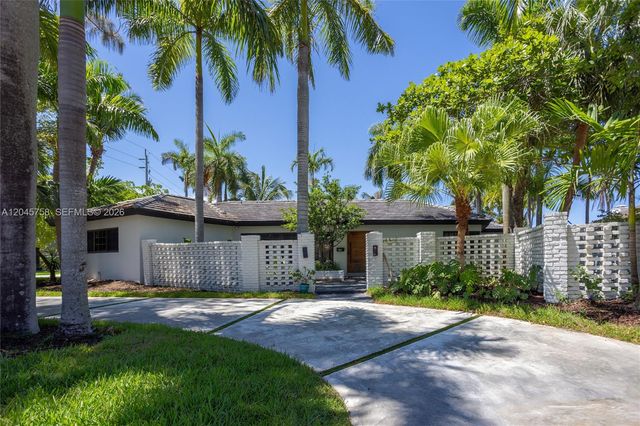 2500 Bayview Drive, Fort Lauderdale, FL 33305