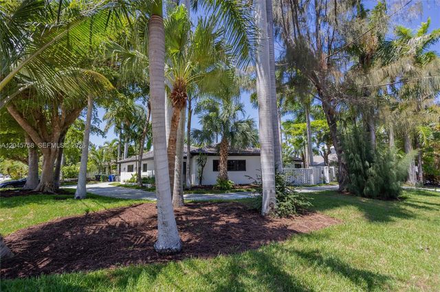 2500 Bayview Drive, Fort Lauderdale, FL 33305