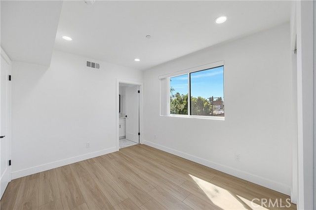 14420 Tiara, Van Nuys (los Angeles), CA 91401