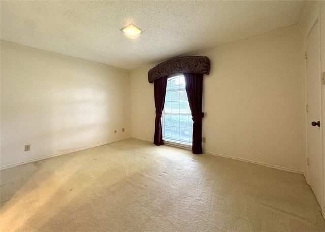 4220 Brooktree Lane, Dallas, TX 75287