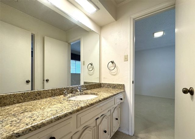 4220 Brooktree Lane, Dallas, TX 75287
