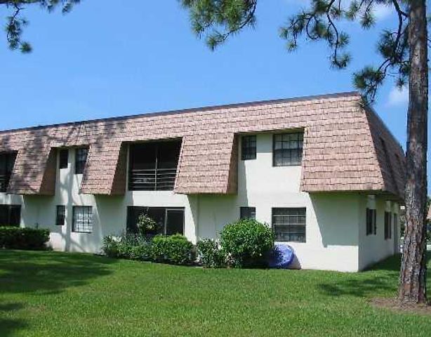 4101 Oak Terrace Drive, Greenacres, FL 33463
