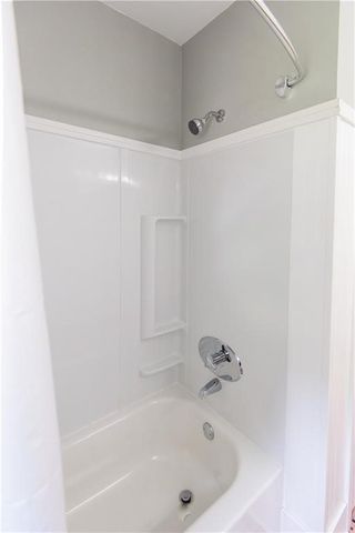 5 Sherri Lane, Middletown, RI 02842