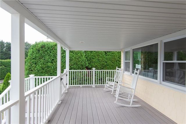 5 Sherri Lane, Middletown, RI 02842