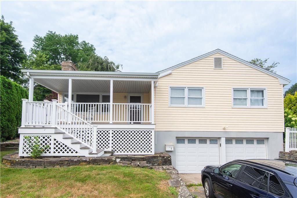 5 Sherri Lane, Middletown, RI 02842