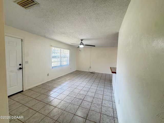 319 Cavanah Dr Apt B, Holly Hill, FL 32117
