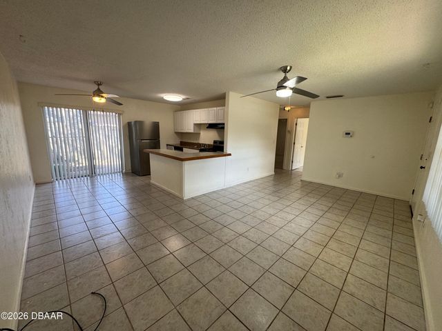 319 Cavanah Dr Apt B, Holly Hill, FL 32117