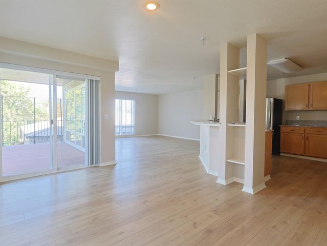 930 S COWLEY St, Spokane, WA 99202