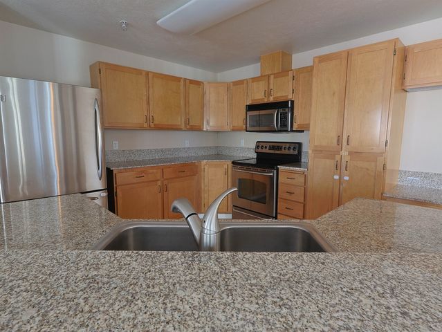 930 S COWLEY St, Spokane, WA 99202