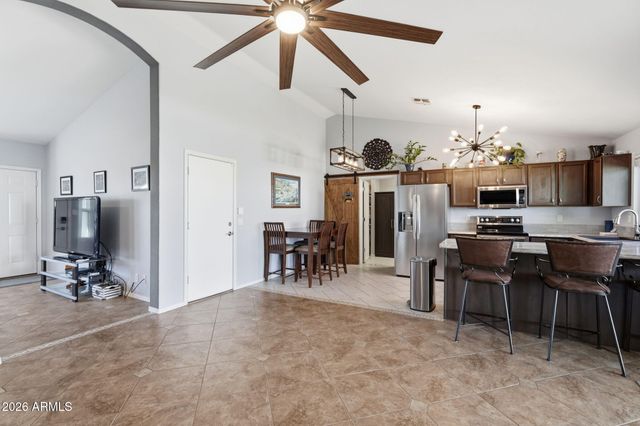 8134 E EVERGREEN Street, Mesa, AZ 85207