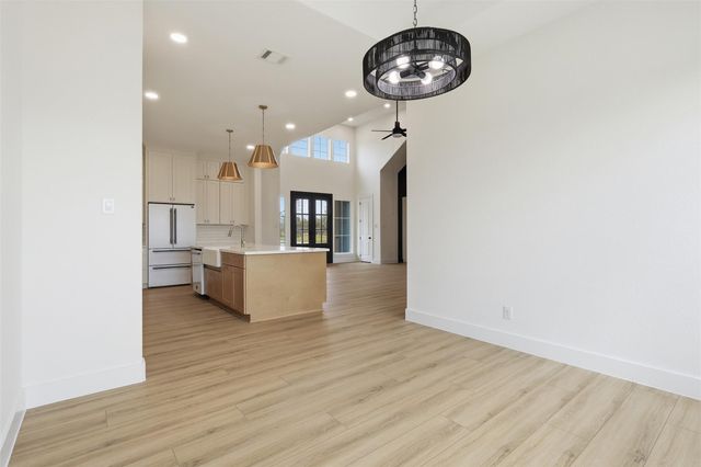 467 Springfield Trail, Angleton, TX 77515
