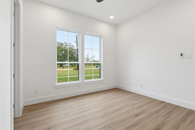 467 Springfield Trail, Angleton, TX 77515