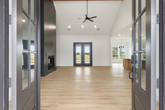 467 Springfield Trail, Angleton, TX 77515