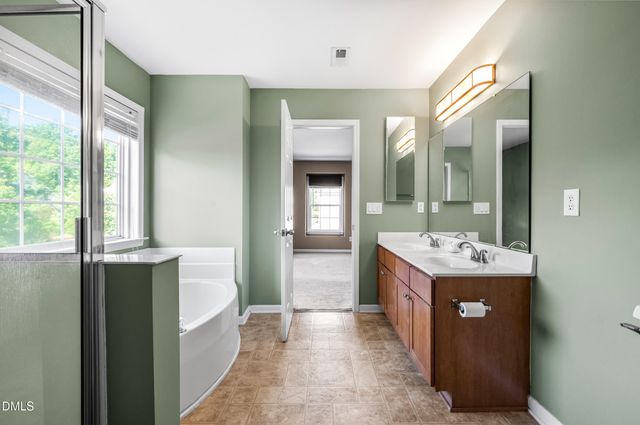 301 Ashburn Lane, Durham, NC 27703