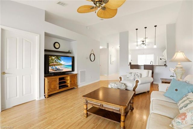 1723 Reuven CIR 2004, Naples, FL 34112