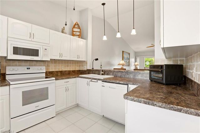 1723 Reuven CIR 2004, Naples, FL 34112