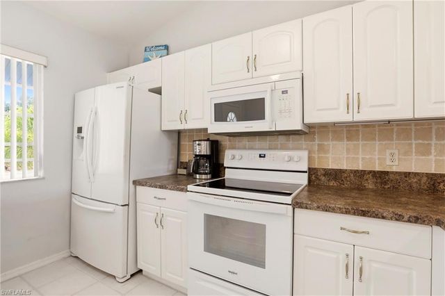 1723 Reuven CIR 2004, Naples, FL 34112