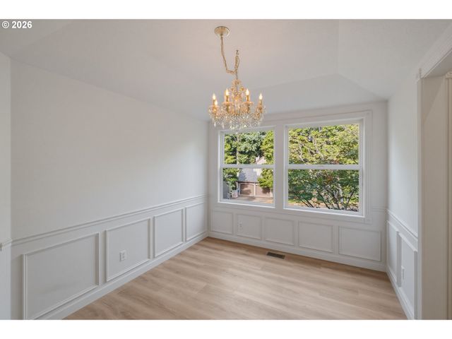 15092 Sw ASHLEY Dr, Portland, OR 97224