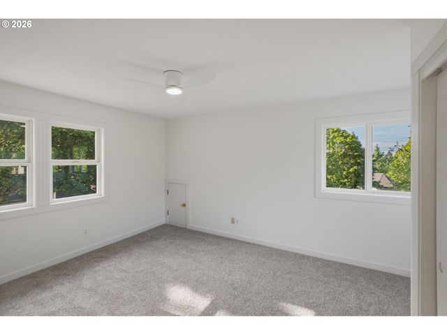 15092 Sw ASHLEY Dr, Portland, OR 97224