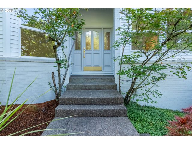 15092 Sw ASHLEY Dr, Portland, OR 97224